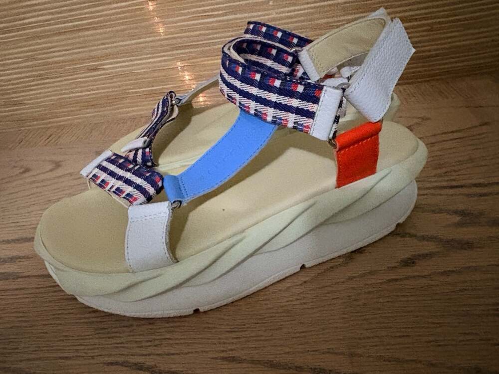 ACCCCEES Platform Sandals Size 39
